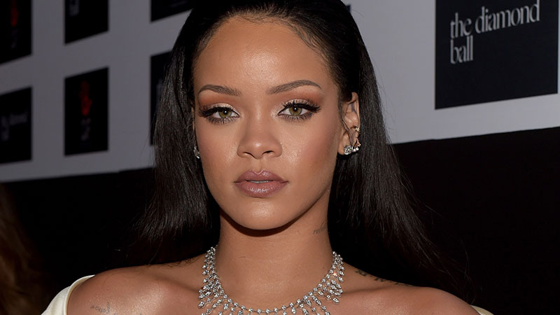 locuras de los artistas en los camerinos rihanna