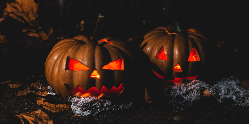 Calabazas con cara tallada