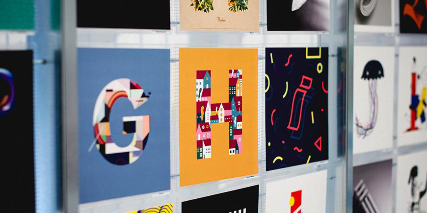 Imagen con letras con distintos colores y tipografías