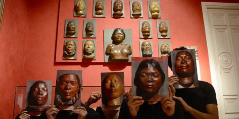 Vídeo performance de la exposición Devuélvannos el oro