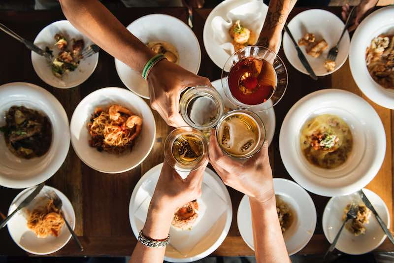 Tapas y cañas