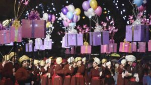 Espectáculo de regalos y globos en la Cabalgata de los Reyes Magos