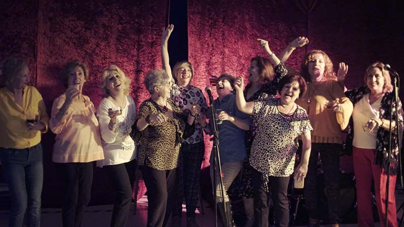 citas-3-malasaña Mujeres bailando en la primera edición del Salón de Baile, '¿Bailamos?'.
