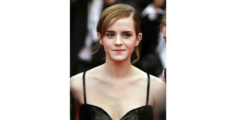 Emma Watson posando