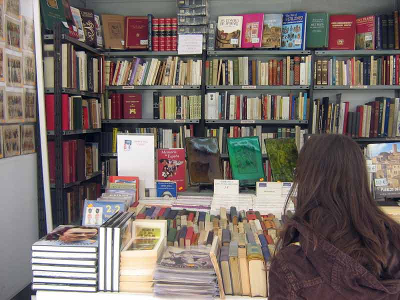 Feria del libro antiguo y de ocasión de Madrid. 